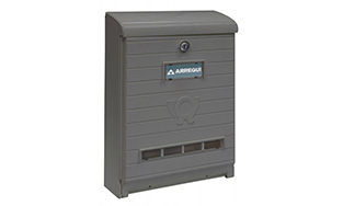 Plastikust postkastid